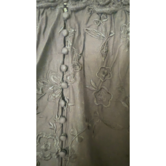 Women's Alice + Olivia Black Crochet Embroidered Blouse large - Picture 4 of 6